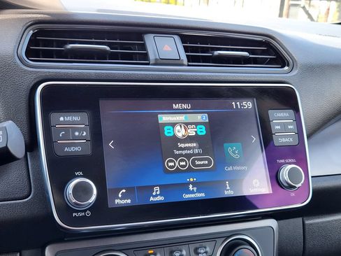 Used 2024 Nissan Leaf S FWD image 13
