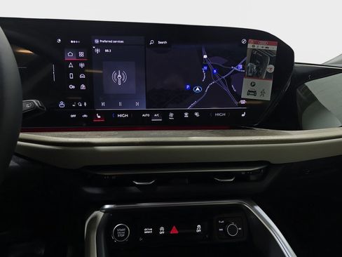 New 2025 Audi Q5 2.0T Premium image 19