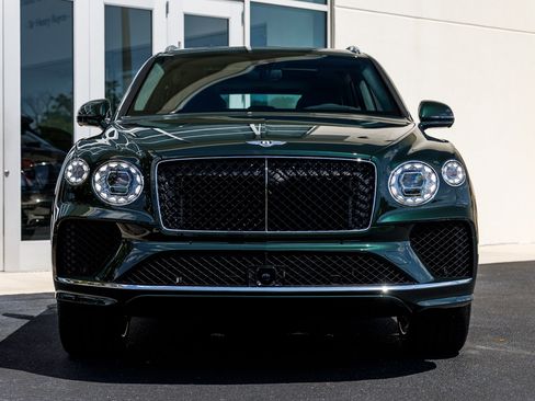 New 2026 Bentley Bentayga AWD/4WD image 4