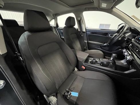 Used 2023 Honda Civic EX image 9