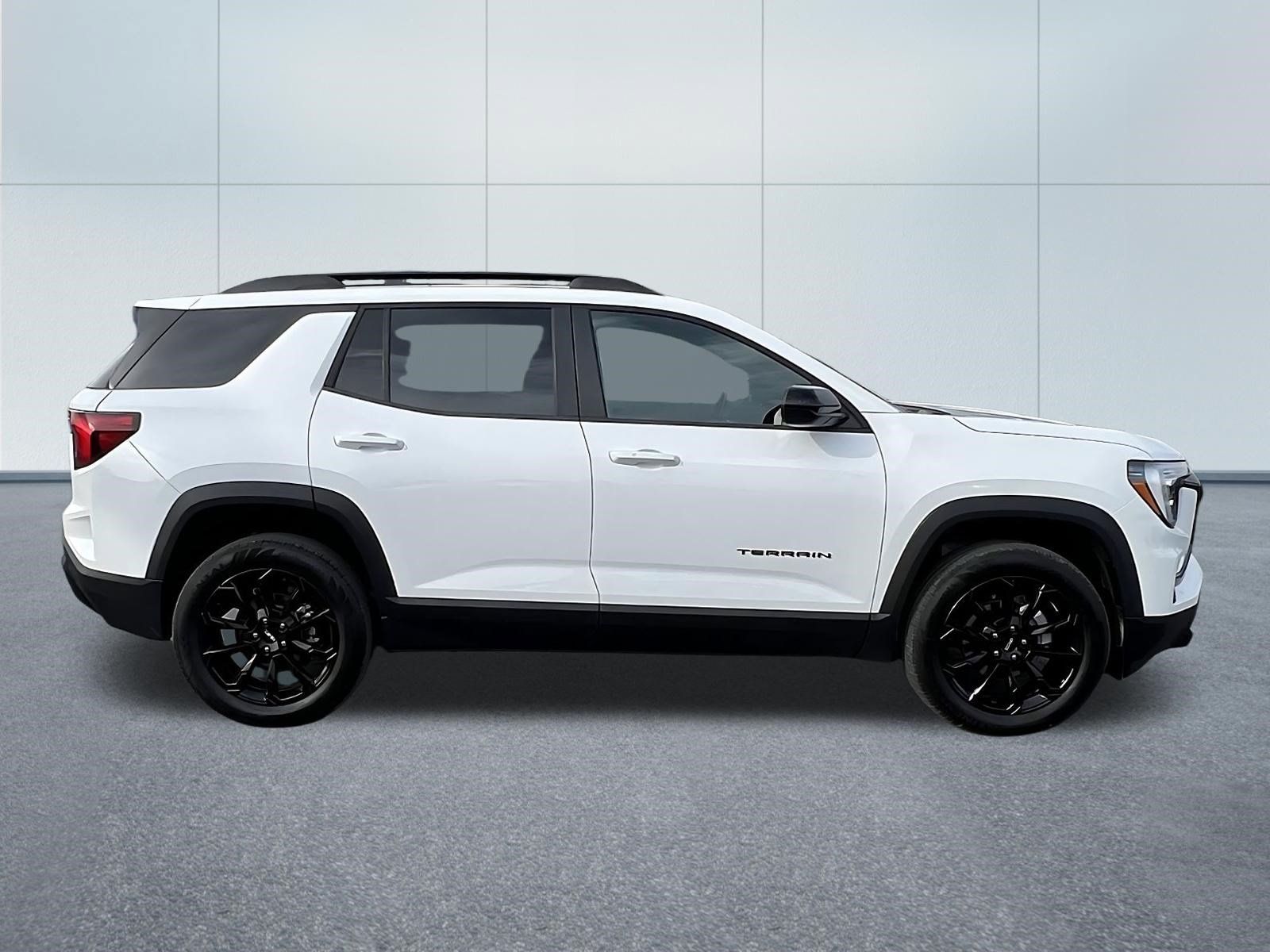 Used 2026 GMC Terrain Elevation w/ Elevation Premium Package AWD/4WD image 7