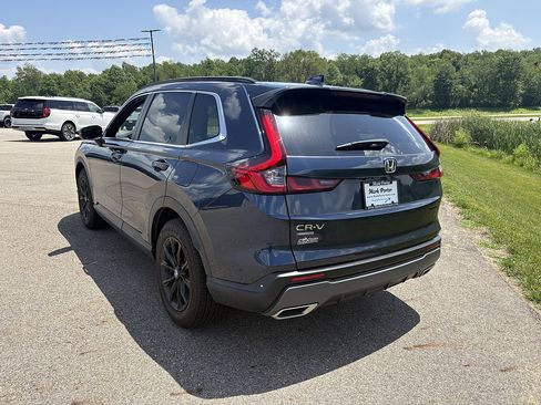 Used 2024 Honda CR-V Sport-L image 3
