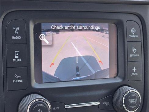 Used 2021 RAM 2500 Tradesman w/ Chrome Appearance Group AWD/4WD image 8
