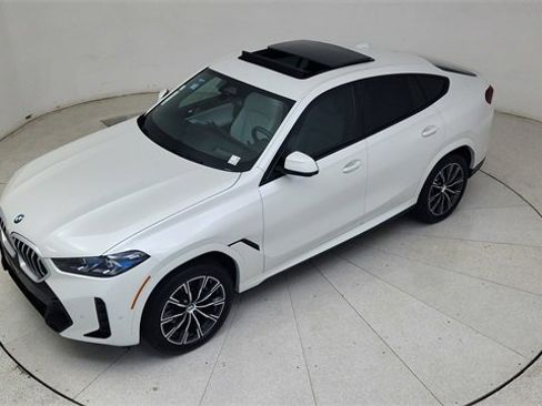 Used 2025 BMW X6 xDrive40i image 84