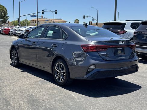 Used 2024 Kia Forte LXS FWD image 4