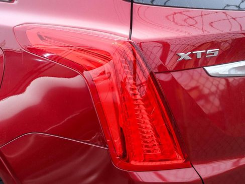 Used 2019 Cadillac XT5 Luxury image 10