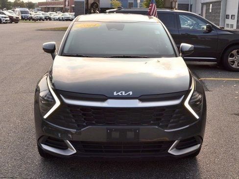 Used 2024 Kia Sportage LX image 3