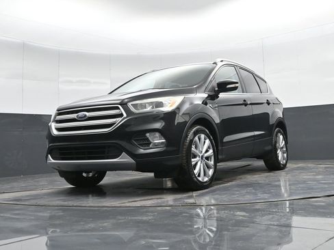 Used 2018 Ford Escape Titanium image 41