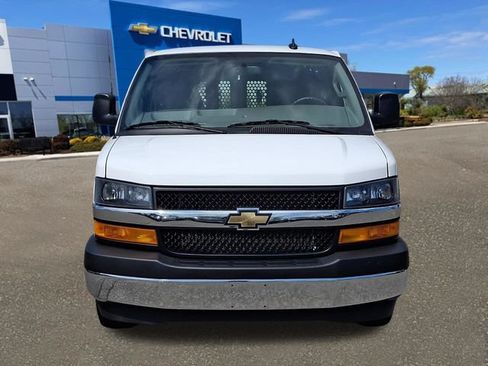 Used 2025 Chevrolet Express 2500 w/ Driver Convenience Package RWD image 24