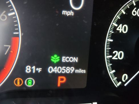 Used 2025 Honda Civic Sport image 25