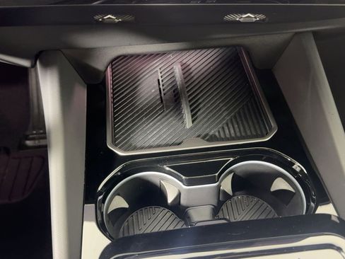 Certified 2025 BMW 530i image 26