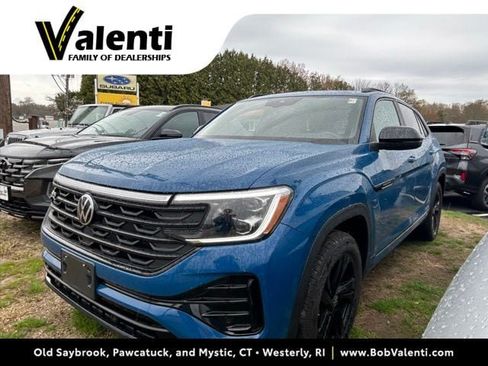 Used 2025 Volkswagen Atlas Cross Sport SEL R-Line AWD/4WD image 1