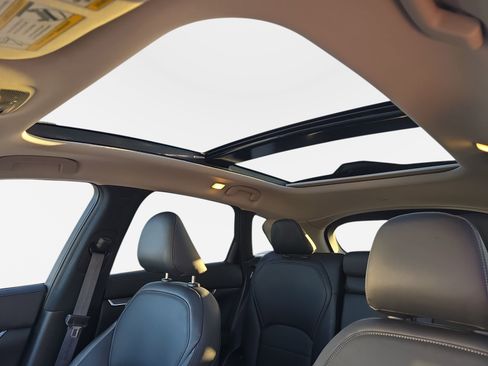 Used 2025 INFINITI QX50 Luxe image 29