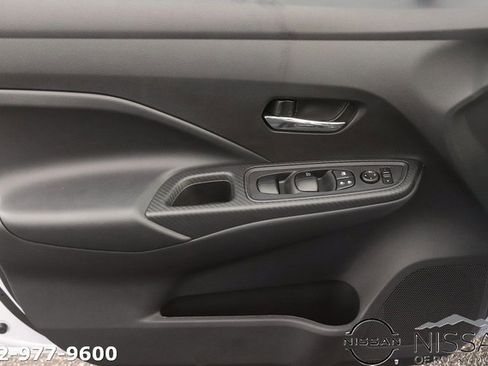 New 2025 Nissan Versa SV image 10