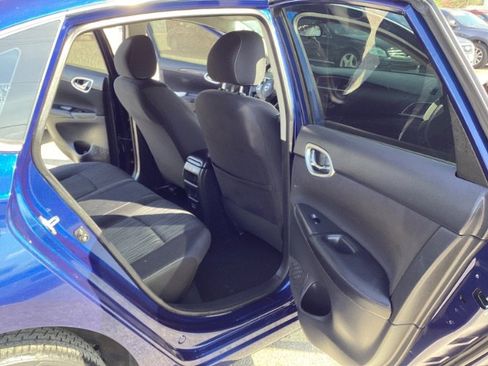 Used 2018 Nissan Sentra SV image 7
