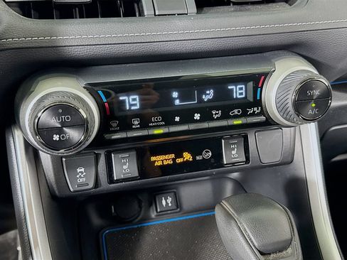 Used 2019 Toyota RAV4 XLE w/ Convenience Package AWD/4WD image 14
