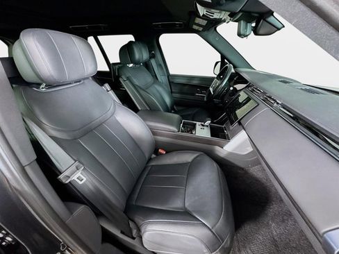 Used 2025 Land Rover Range Rover Autobiography image 30