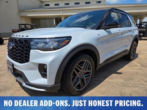 New 2026 Ford Explorer ST-Line w/ ST-Line Street Pack RWD image 1