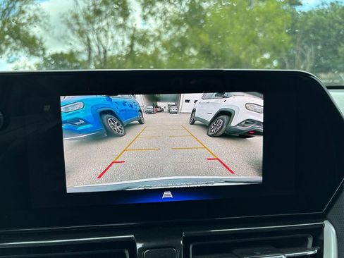 Used 2025 Chevrolet TrailBlazer LT FWD image 22