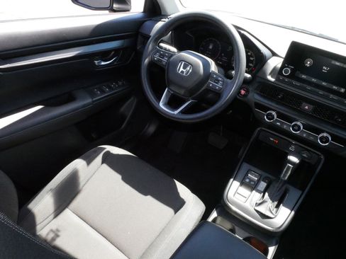 Used 2024 Honda CR-V LX image 9