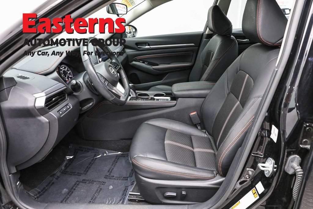 Used 2023 Nissan Altima 2.5 SR AWD/4WD image 16