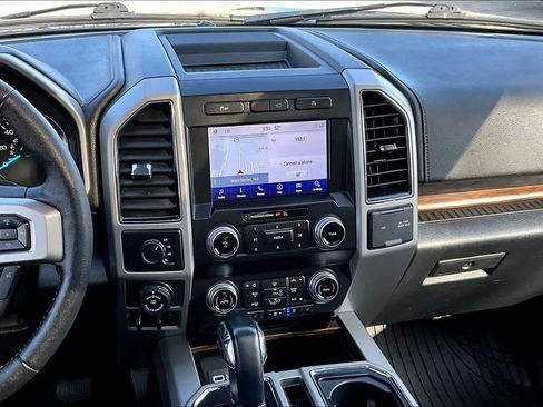 Used 2020 Ford F150 Lariat w/ Equipment Group 502A Luxury image 6