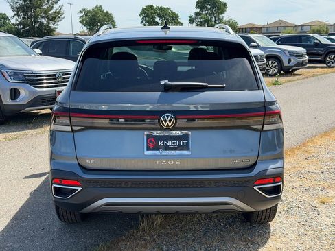 New 2026 Volkswagen Taos SE AWD/4WD image 8