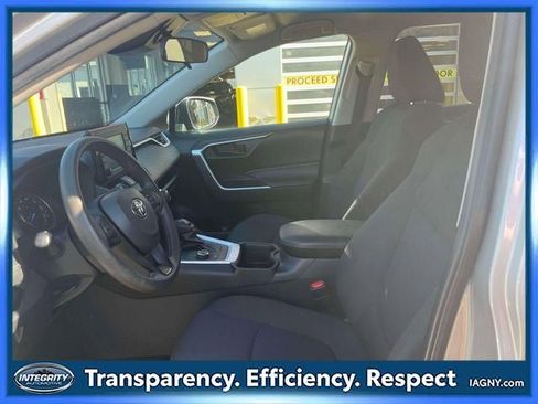 Certified 2022 Toyota RAV4 LE image 15