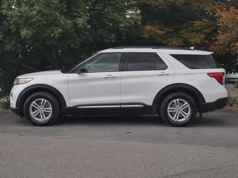 Certified 2023 Ford Explorer XLT AWD/4WD image 15