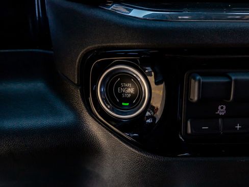 Used 2024 Chevrolet Silverado 1500 High Country w/ Technology Package image 22