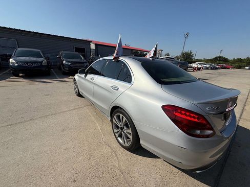 Used 2017 Mercedes-Benz C 300 Sedan image 7