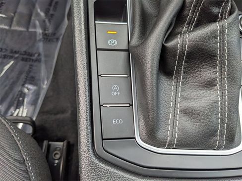 Certified 2025 Volkswagen Jetta S image 23