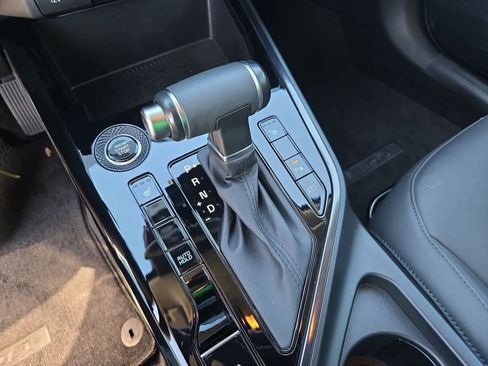 Certified 2023 Kia Niro EX image 30