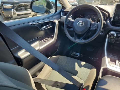 Used 2023 Toyota RAV4 XLE w/ Convenience Package image 13