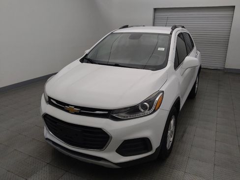 Used 2018 Chevrolet Trax LT w/ LT Convenience Package FWD image 15