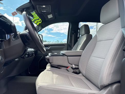 Used 2025 Chevrolet Silverado 2500 LT w/ Convenience Package AWD/4WD image 14