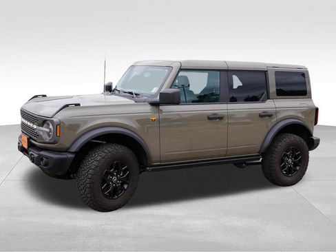 Certified 2025 Ford Bronco Badlands AWD/4WD image 12