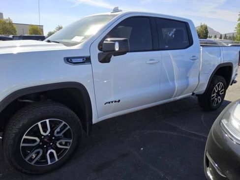 Used 2021 GMC Sierra 1500 AT4 AWD/4WD image 7