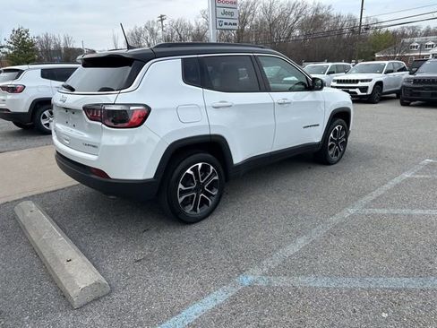 Certified 2022 Jeep Compass Limited AWD/4WD image 8