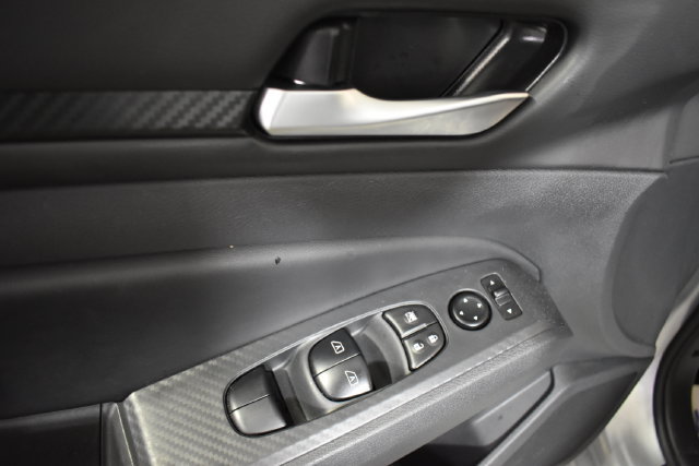 Certified 2025 Nissan Altima 2.5 SV w/ SV Premium Package AWD/4WD image 8