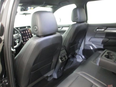 New 2026 GMC Terrain Elevation w/ Elevation Premium Package AWD/4WD image 16