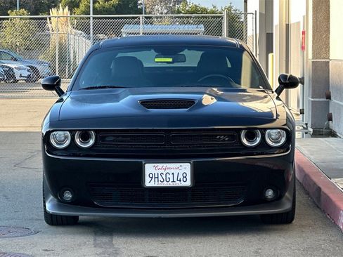 Used 2022 Dodge Challenger R/T w/ Plus Package image 9