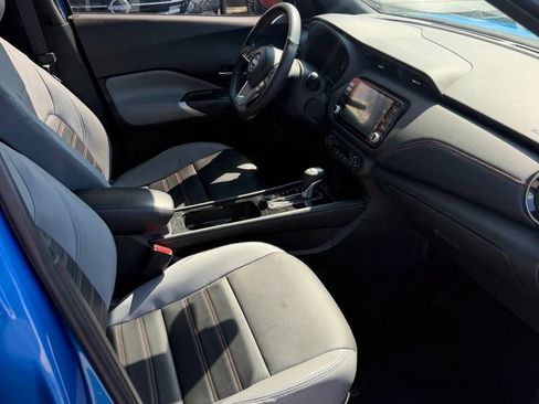 Used 2023 Nissan Kicks SR w/ SR Premium Package FWD image 8