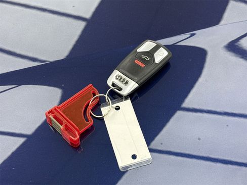 Used 2018 Audi Q5 Prestige w/ Prestige Package image 36