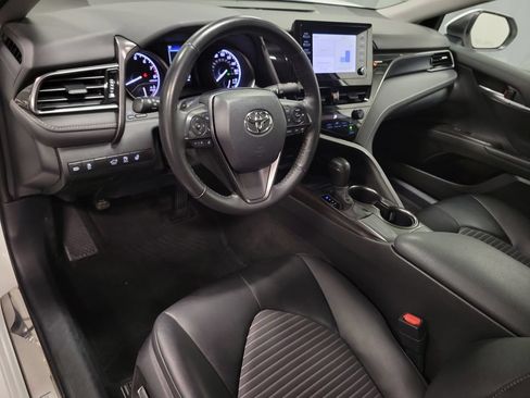 Used 2024 Toyota Camry SE FWD image 16