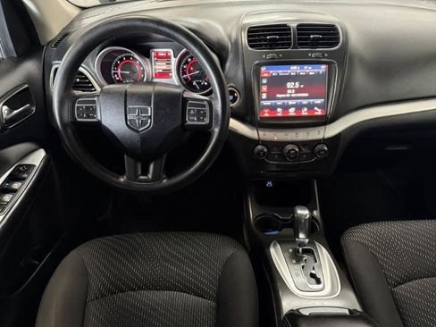 Used 2018 Dodge Journey SXT FWD image 13