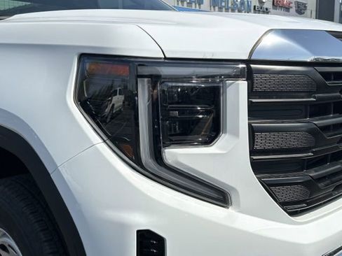 New 2026 GMC Sierra 1500 Pro AWD/4WD image 13