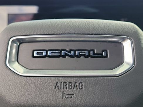 Certified 2025 GMC Yukon XL Denali AWD/4WD image 29