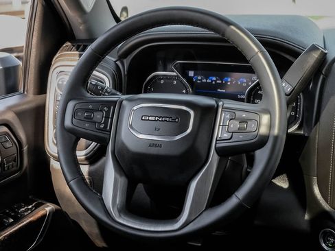 Used 2020 GMC Sierra 2500 Denali w/ Denali Ultimate Package AWD/4WD image 14