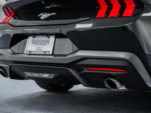 Certified 2025 Ford Mustang Premium w/ Wheel & Stripe Package image 18